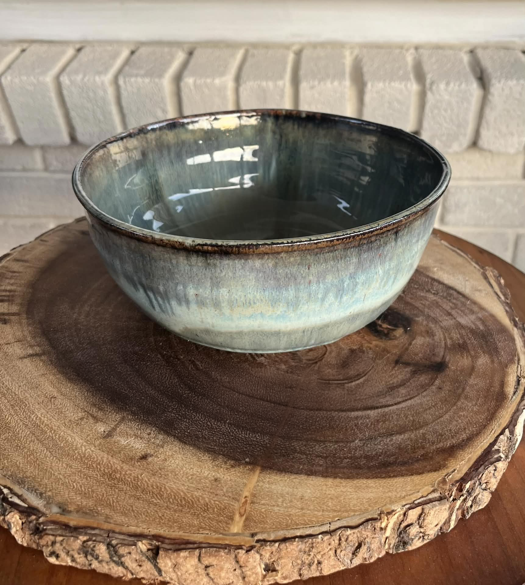 Blue medium sized mixing bowl